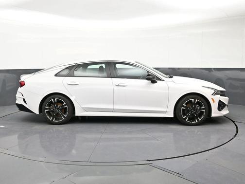 Glacial White Pearl 2022 Kia K5 GT-Line
