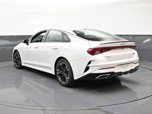 Glacial White Pearl 2022 Kia K5 GT-Line
