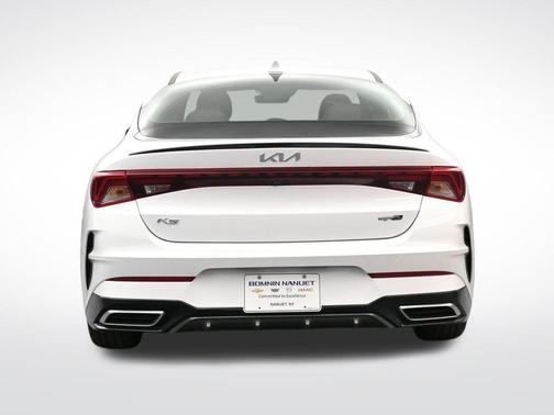 Glacial White Pearl 2022 Kia K5 GT-Line