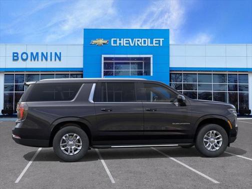 2025 Chevrolet Suburban LS