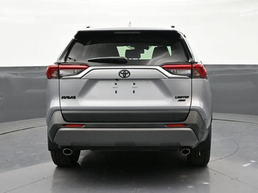 Silver Sky Metallic 2019 Toyota RAV4 Limited