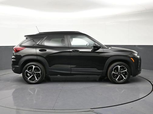 Mosaic Black Metallic 2023 Chevrolet Trailblazer RS