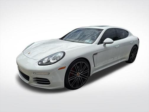 2014 Porsche Panamera 4