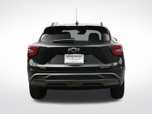 Mosaic Black Metallic 2024 Chevrolet Trax FWD ACTIV
