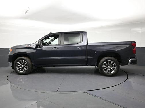 Dark Ash Metallic 2022 Chevrolet Silverado 1500 LT