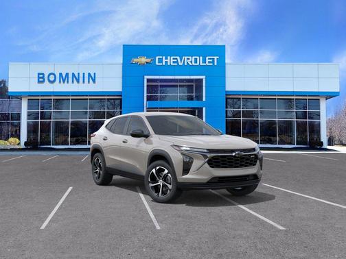 Summit White 2026 Chevrolet Trax FWD 1RS