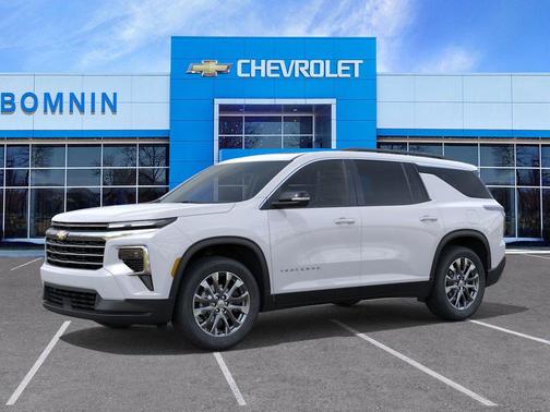 Summit White 2026 Chevrolet Traverse LT