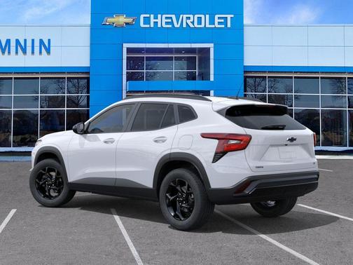 Summit White 2026 Chevrolet Trax LT