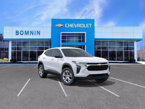 Summit White 2026 Chevrolet Trax LS