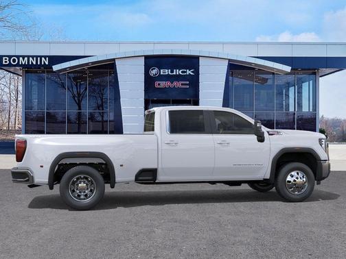 Summit White 2026 GMC Sierra 3500 SLE