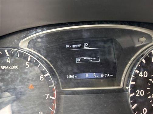 2019 Nissan Pathfinder SL