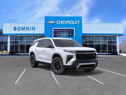 Polar White 2026 Chevrolet Traverse AWD Z71