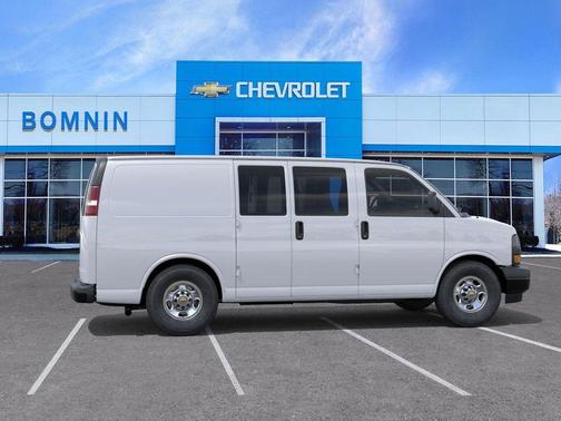 2025 Chevrolet Express 2500 RWD 2500 Regular Wheelbase WT