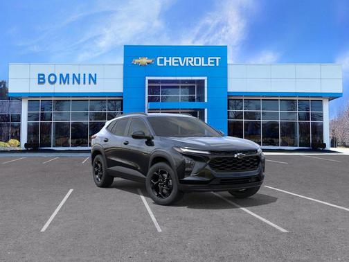 Mosaic Black Metallic 2026 Chevrolet Trax LT