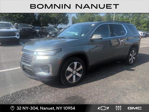 2022 Chevrolet Traverse LT Leather