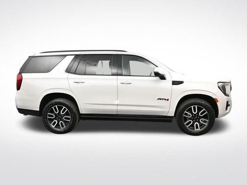 White Frost Tricoat 2023 GMC Yukon 4WD AT4