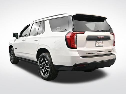 White Frost Tricoat 2023 GMC Yukon 4WD AT4