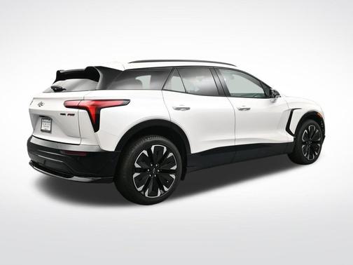 Pearl 2025 Chevrolet Blazer EV AWD RS