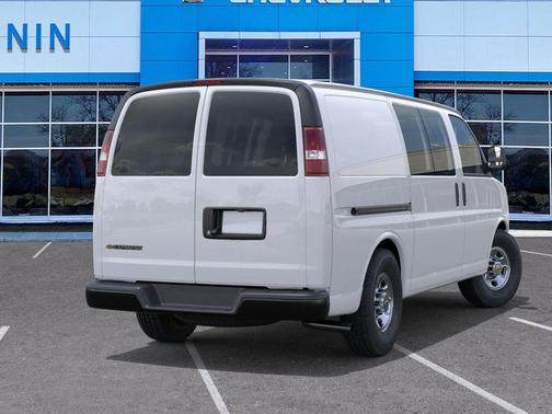 2025 Chevrolet Express 2500 RWD 2500 Regular Wheelbase WT