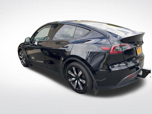 2025 Tesla Model Y Long Range Dual Motor All-Wheel Drive