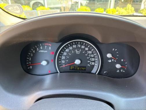 2011 Kia Sedona LX