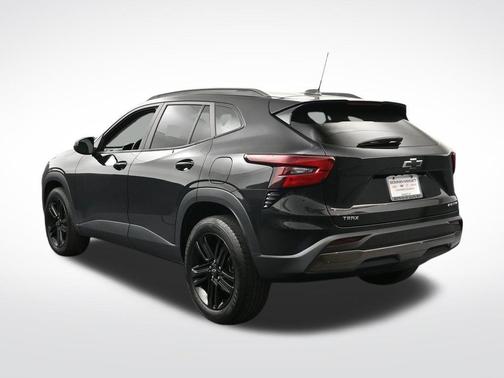 Black Metallic 2024 Chevrolet Trax FWD ACTIV