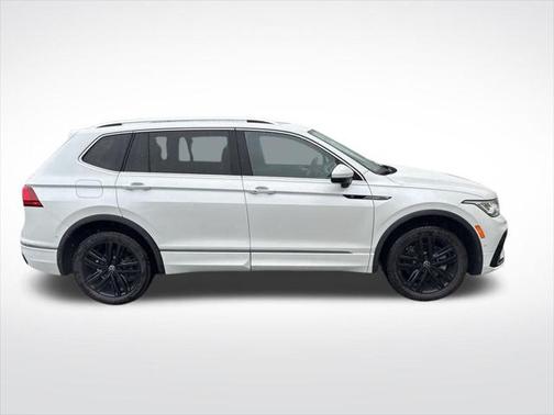 2022 Volkswagen Tiguan 2.0T SEL R-Line 4MOTION