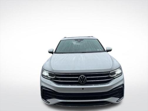 2022 Volkswagen Tiguan 2.0T SEL R-Line 4MOTION