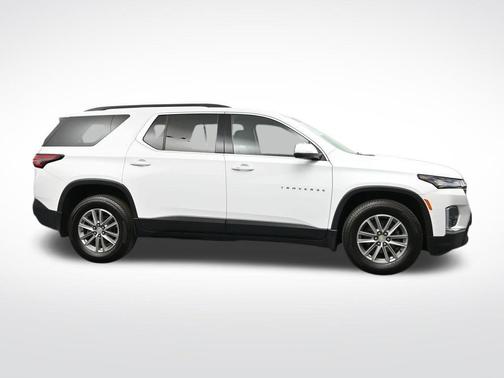 Summit White 2023 Chevrolet Traverse LT Cloth