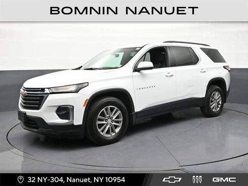 Summit White 2023 Chevrolet Traverse LT Cloth
