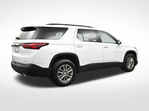 Summit White 2023 Chevrolet Traverse LT Cloth