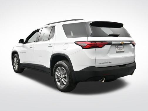 Summit White 2023 Chevrolet Traverse LT Cloth