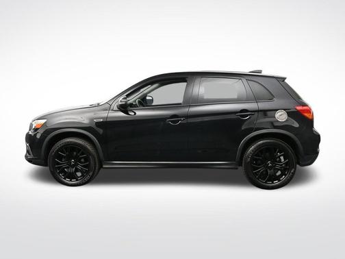 Labrador Black Metallic 2019 Mitsubishi Outlander Sport 2.0 LE