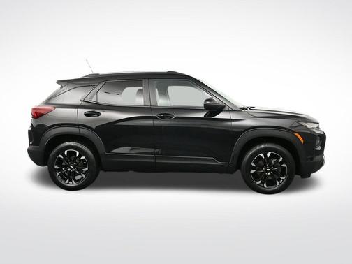 Mosaic Black Metallic 2023 Chevrolet Trailblazer LT