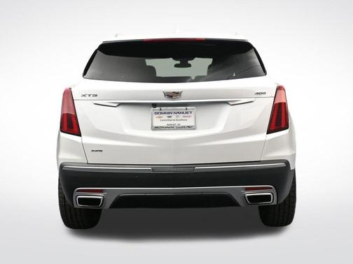 Crystal White Tricoat 2023 Cadillac XT5 Premium Luxury