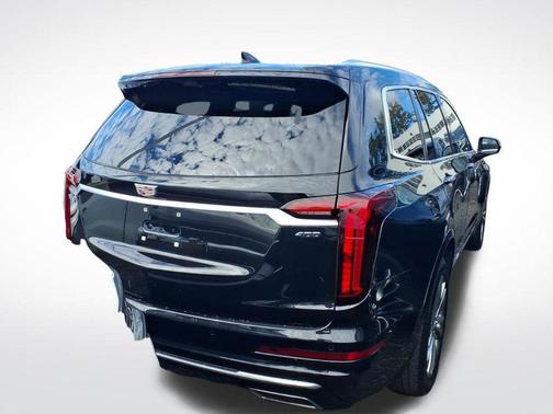 2022 Cadillac XT6 Premium Luxury AWD