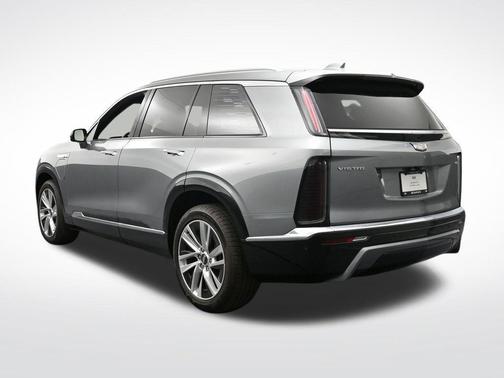Argent Silver Metallic 2026 Cadillac VISTIQ Luxury