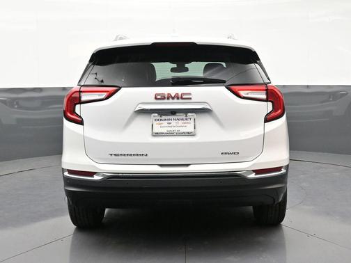 Summit White 2023 GMC Terrain SLT