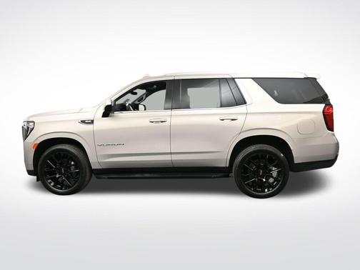 Pearl Beige Metallic 2023 GMC Yukon SLE