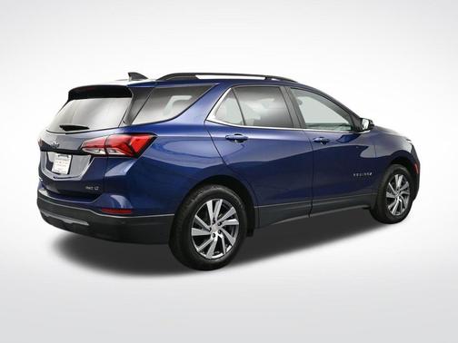 Blue Glow Metallic 2023 Chevrolet Equinox 1LT