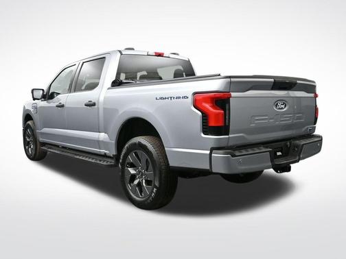 2024 Ford F-150 Lightning XLT