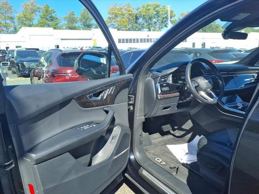 2021 Audi Q7 55 Premium Plus
