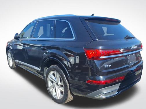 2021 Audi Q7 55 Premium Plus