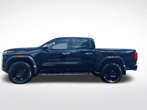 2023 GMC Canyon Denali