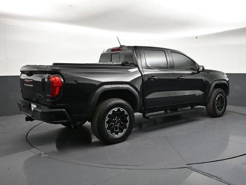Onyx Black 2026 GMC Canyon AT4