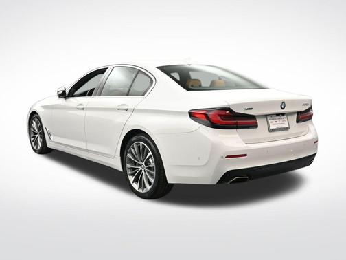 Alpine White 2021 BMW 530 xDrive