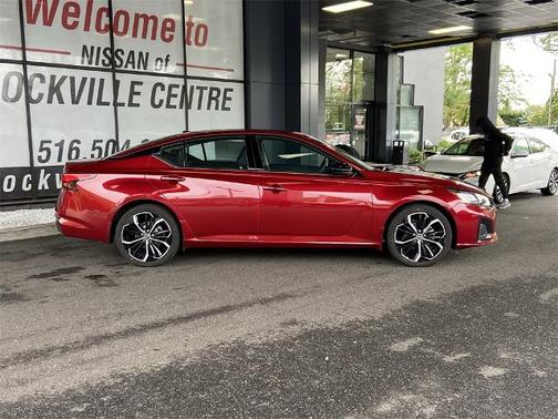 2023 Nissan Altima 2.5 SR