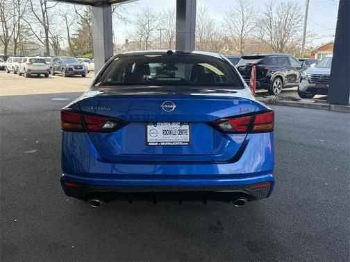 2025 Nissan Altima SR