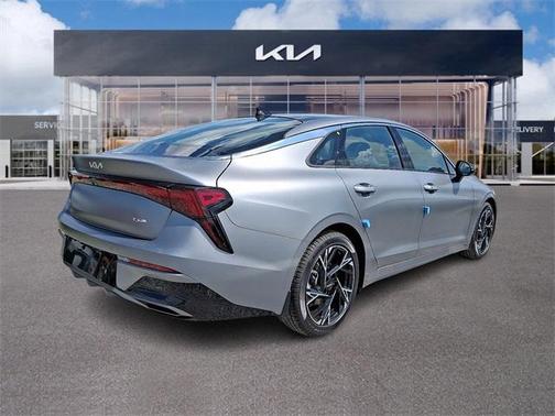 2025 Kia K5 GT-Line