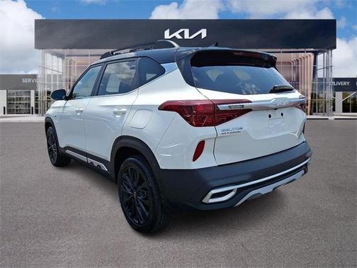 2023 Kia Seltos Nightfall